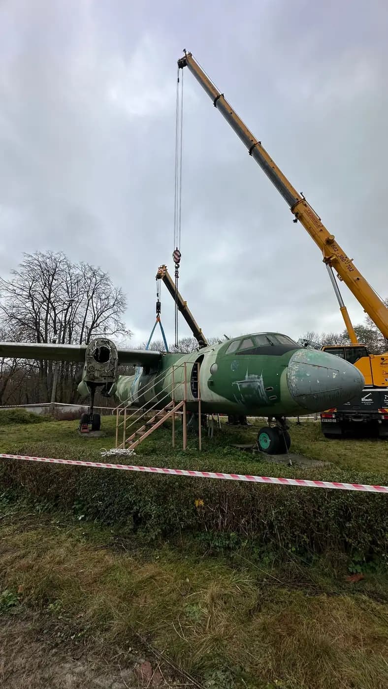 Relocating a 15-Tonne AN-26 Museum Aircraft Across Warsaw — 3