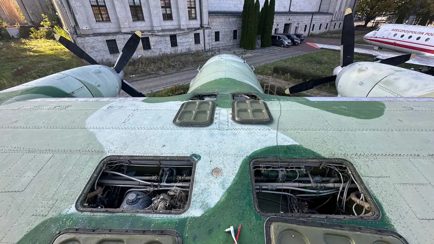 Relocating a 15-Tonne AN-26 Museum Aircraft Across Warsaw — 6