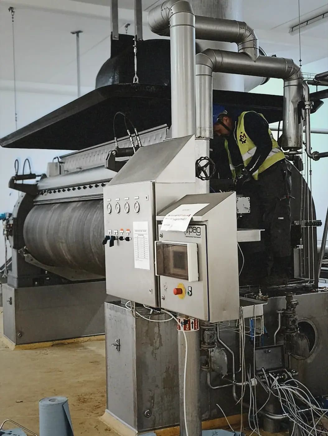 Dismantling a 9-Tonne Drum Dryer from a Concrete Plinth — 4