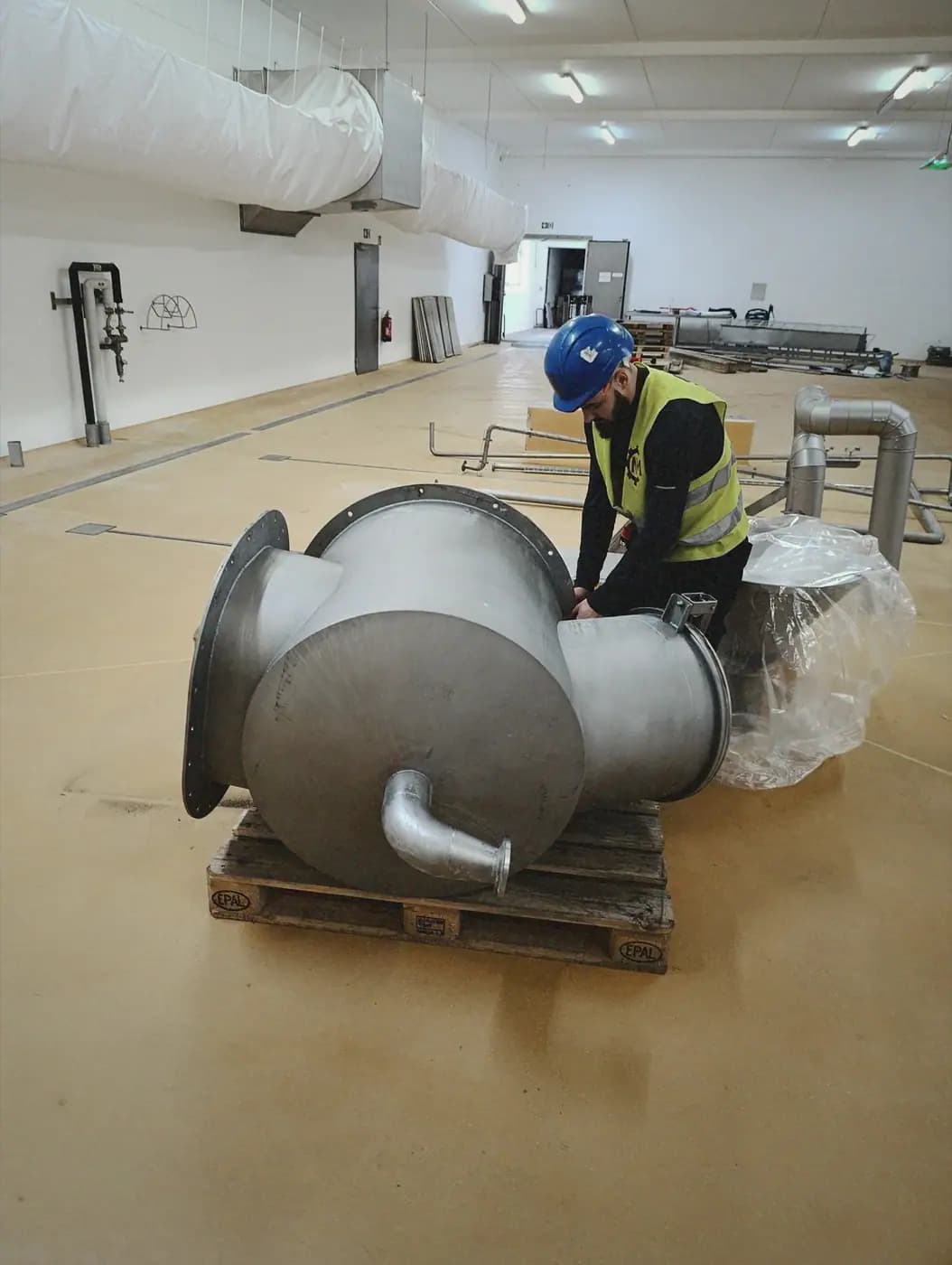 Dismantling a 9-Tonne Drum Dryer from a Concrete Plinth — 7
