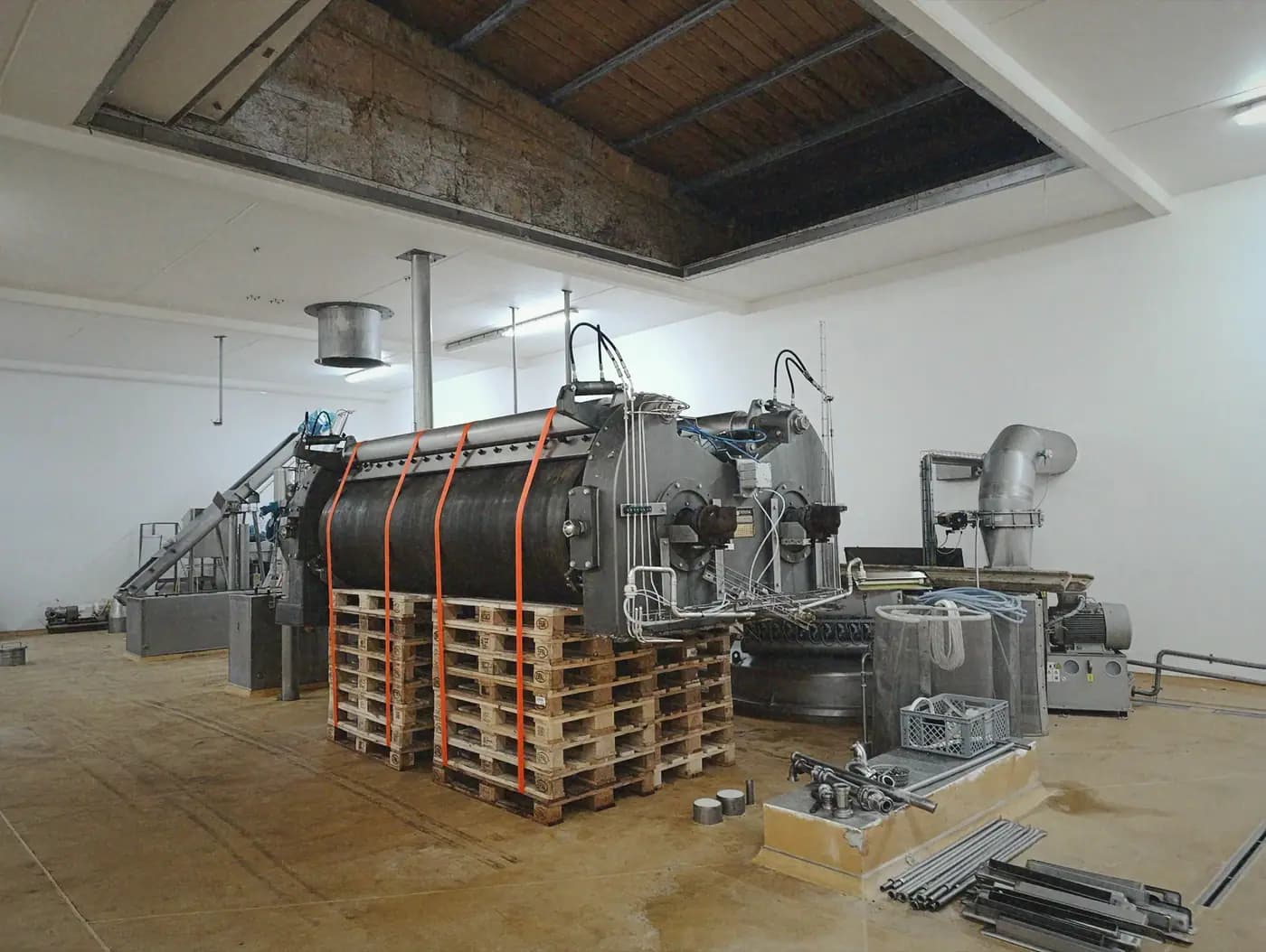 Dismantling a 9-Tonne Drum Dryer from a Concrete Plinth — 10