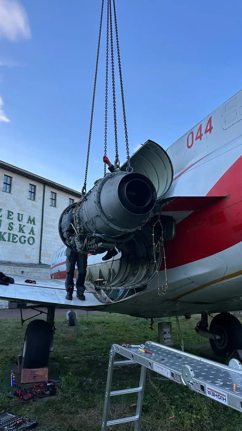 Night Relocation of a YAK-40 Jet Aircraft Across Warsaw — 2
