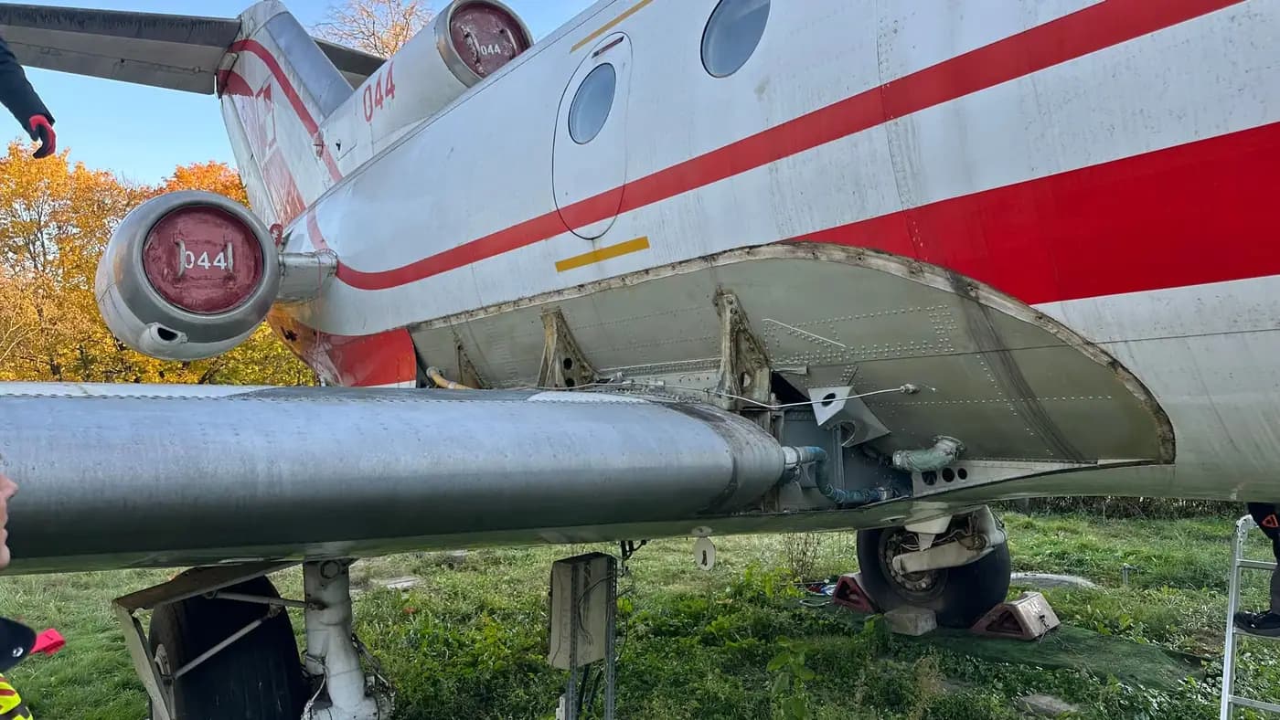 Night Relocation of a YAK-40 Jet Aircraft Across Warsaw — 3
