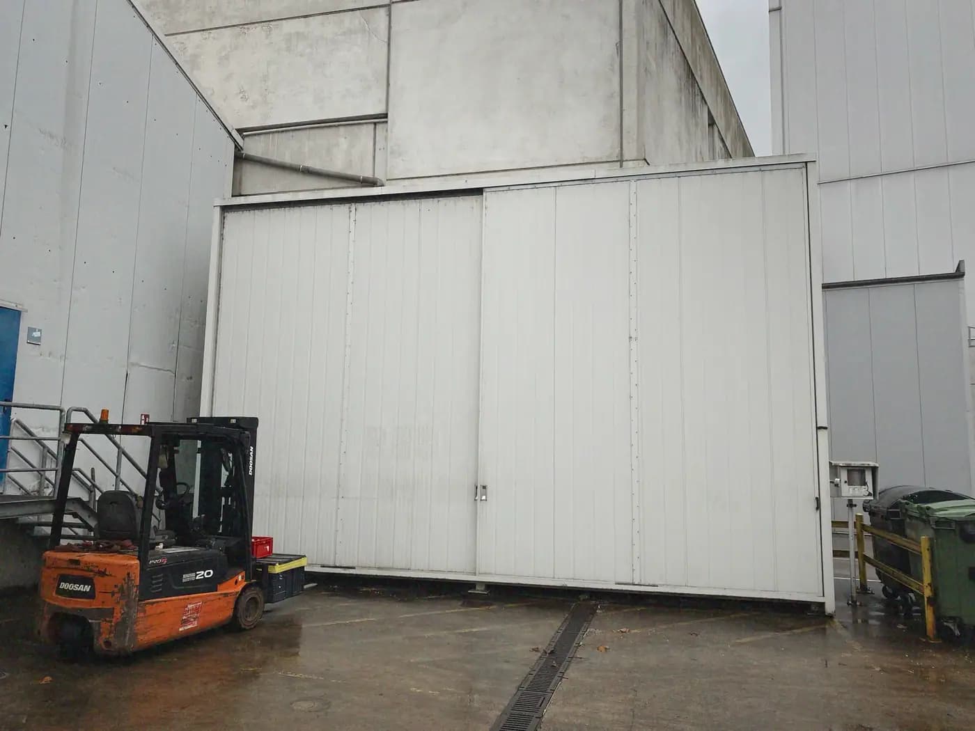 Turnkey Relocation of a Two-Section Chemical Cold Store — 2